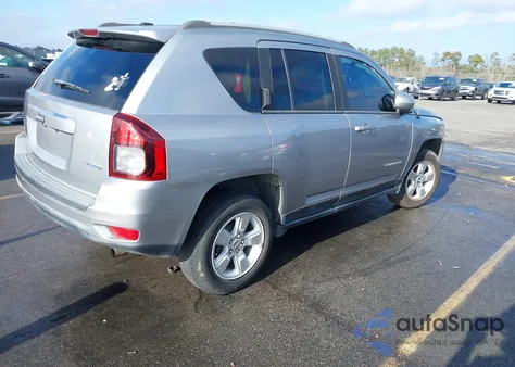 2015 Jeep Compass Latitude z USA, uszkodzony, nr VIN 1C4NJCEA3FD246919